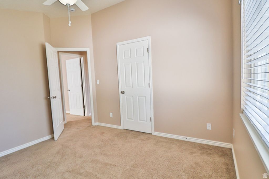 Image 15 of property listing at 6723 W OAK FARMS DR, West Jordan, UT 84081