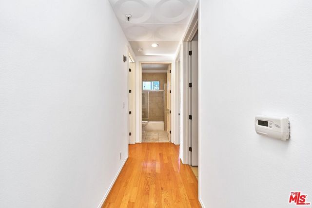 5050 Maplewood Avenue 206, Los Angeles, CA 90004