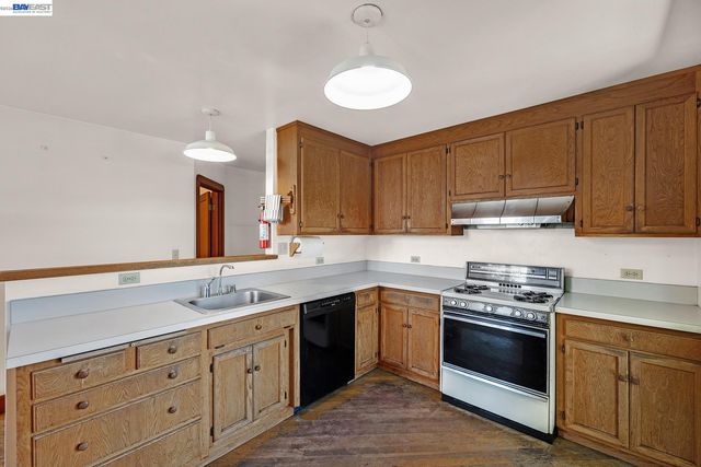 3261 Wyman Street, Oakland, CA 94619