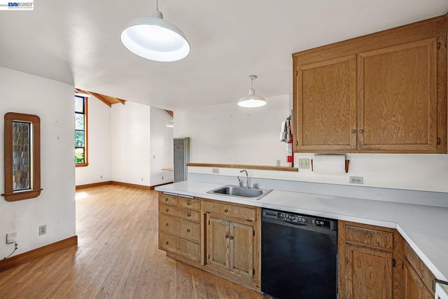 3261 Wyman Street, Oakland, CA 94619