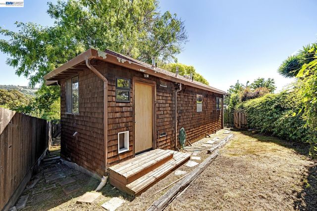 3261 Wyman Street, Oakland, CA 94619