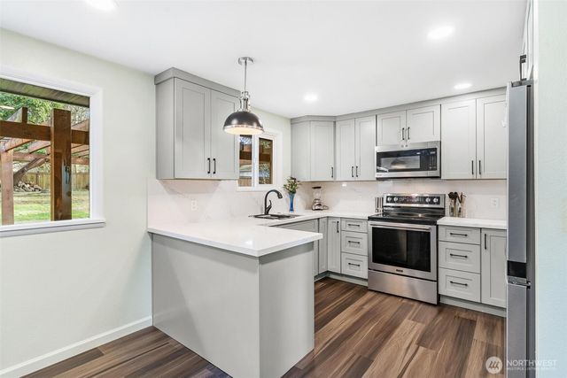 17103 44th Avenue W, Lynnwood, WA 98037