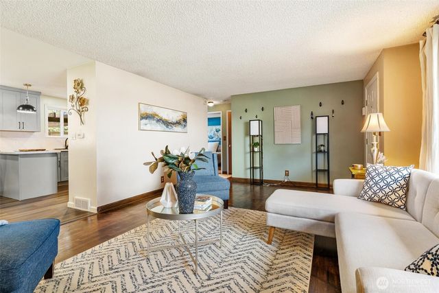 17103 44th Avenue W, Lynnwood, WA 98037