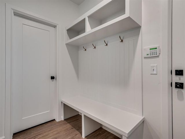 8809 Westlake Drive, Arcadia, OK 73007