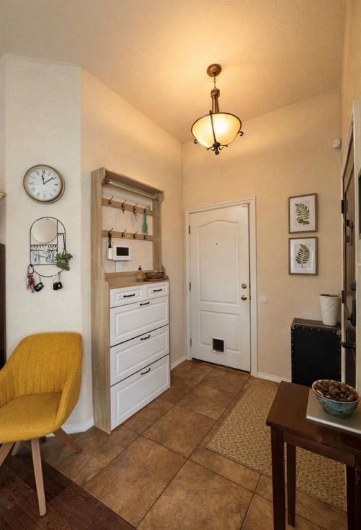 1052 Hot Spring VLY, Buda, TX 78610