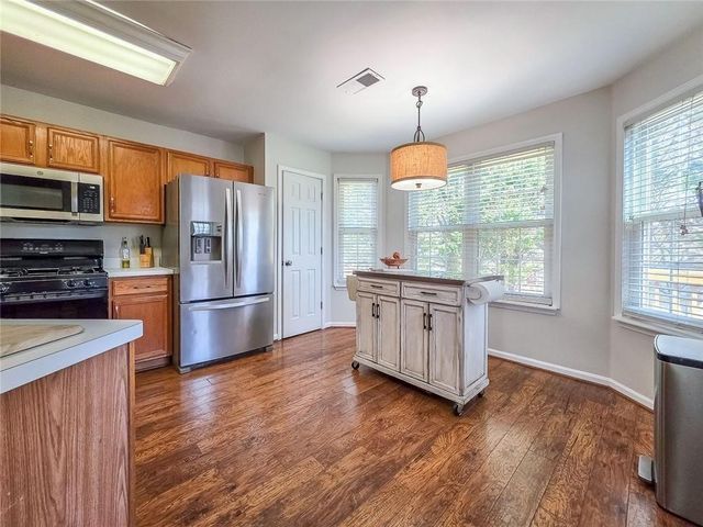 2752 Ivey Park NW Drive, Kennesaw, GA 30144