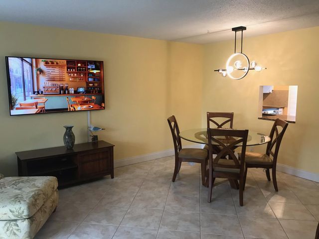 200 NE 14th Avenue Apt 222, Hallandale Beach, FL 33009