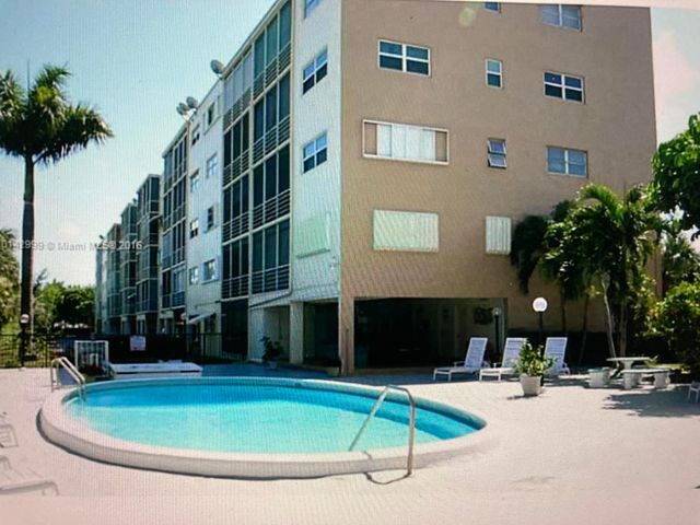200 NE 14th Avenue Apt 222, Hallandale Beach, FL 33009