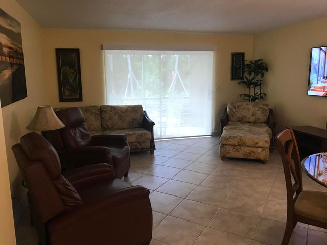 200 NE 14th Avenue Apt 222, Hallandale Beach, FL 33009