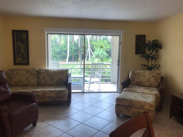 200 NE 14th Avenue Apt 222, Hallandale Beach, FL 33009