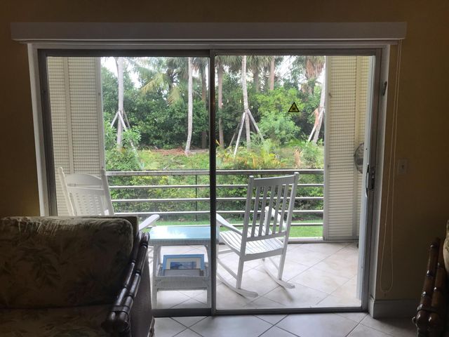 200 NE 14th Avenue Apt 222, Hallandale Beach, FL 33009