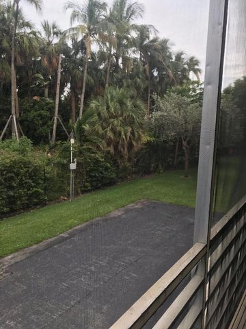 200 NE 14th Avenue Apt 222, Hallandale Beach, FL 33009