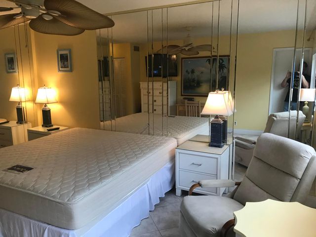 200 NE 14th Avenue Apt 222, Hallandale Beach, FL 33009