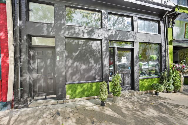 412 S Main St, West End, PA 15220