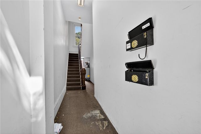 412 S Main St, West End, PA 15220