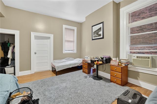 412 S Main St, West End, PA 15220