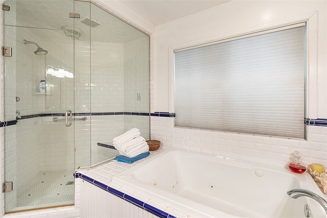 28971 North Shore Road, Lake Arrowhead, CA 92352