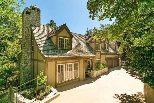 28971 North Shore Road, Lake Arrowhead, CA 92352