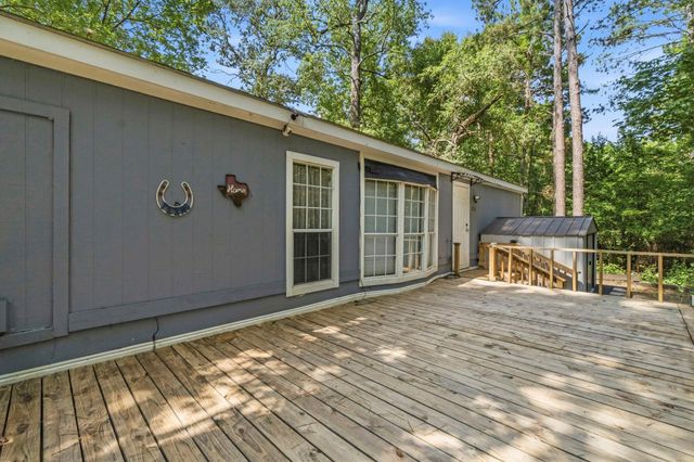 165 Black Walnut, Livingston, TX 77351