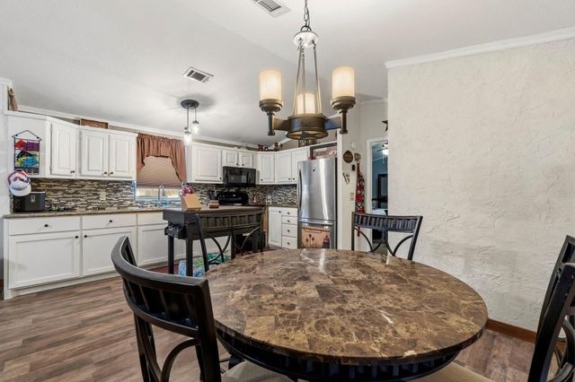165 Black Walnut, Livingston, TX 77351