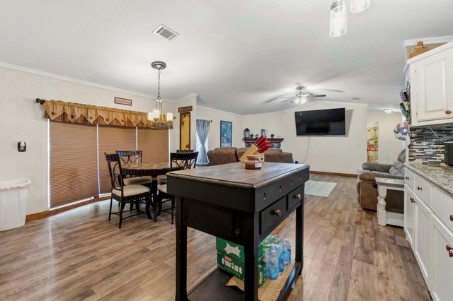 165 Black Walnut, Livingston, TX 77351
