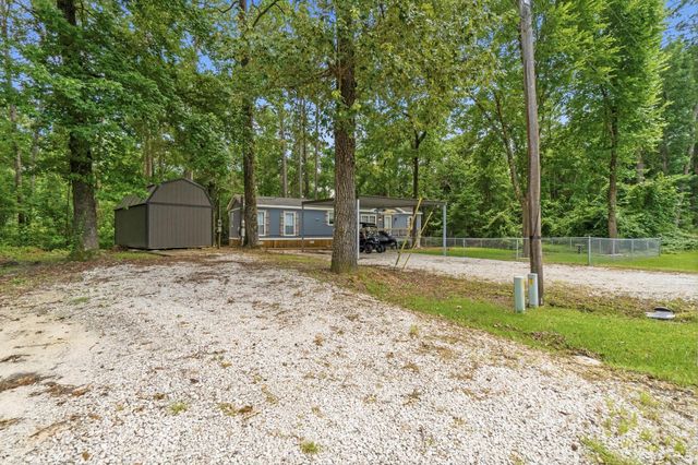 165 Black Walnut, Livingston, TX 77351