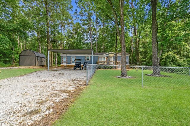 165 Black Walnut, Livingston, TX 77351