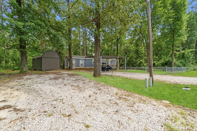 165 Black Walnut, Livingston, TX 77351