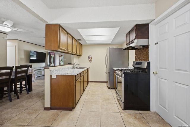 422 Arrow Point Ct, San Antonio, TX 78227