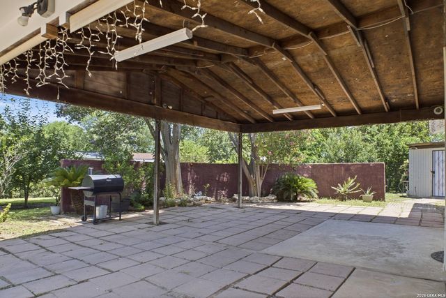 422 Arrow Point Ct, San Antonio, TX 78227