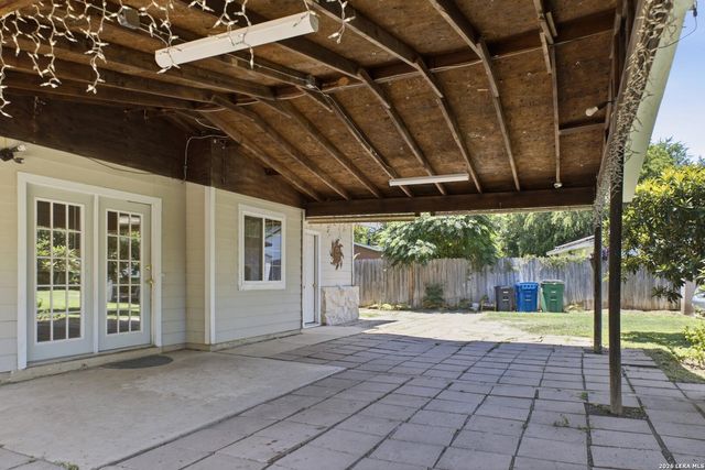 422 Arrow Point Ct, San Antonio, TX 78227