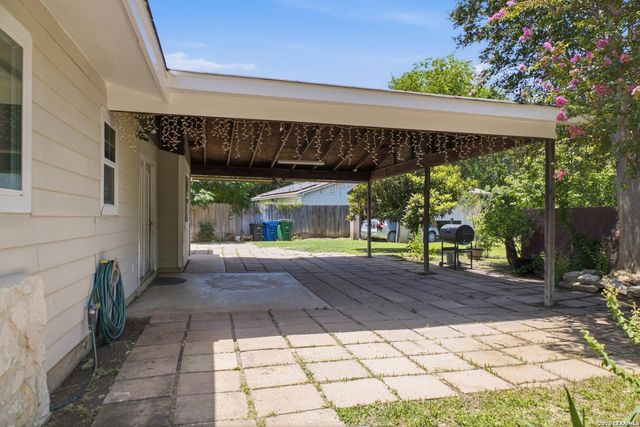 422 Arrow Point Ct, San Antonio, TX 78227