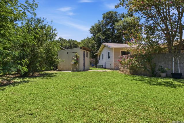 422 Arrow Point Ct, San Antonio, TX 78227
