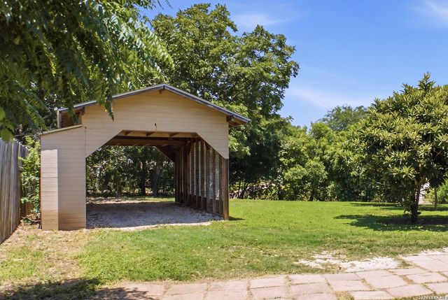 422 Arrow Point Ct, San Antonio, TX 78227