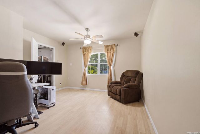 422 Arrow Point Ct, San Antonio, TX 78227