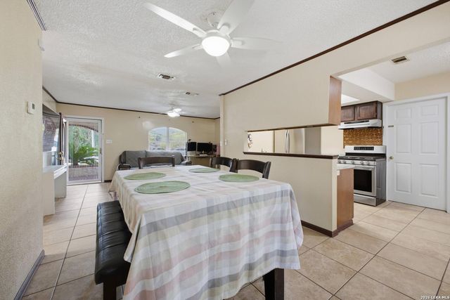 422 Arrow Point Ct, San Antonio, TX 78227
