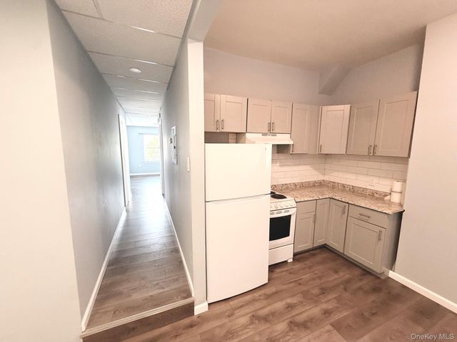 223 Scherer Boulevard 3, Franklin Square, NY 11010