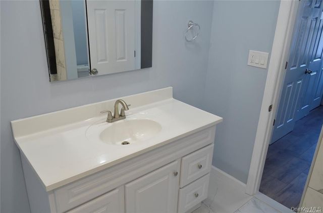 223 Scherer Boulevard 3, Franklin Square, NY 11010