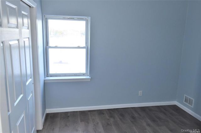 223 Scherer Boulevard 3, Franklin Square, NY 11010