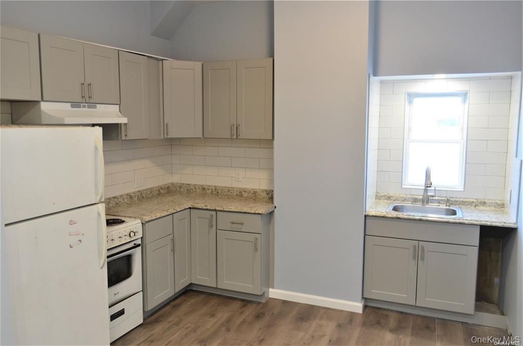 223 Scherer Boulevard 3, Franklin Square, NY 11010