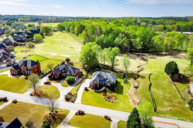 805 Birkdale Boulevard, Carrollton, GA 30116