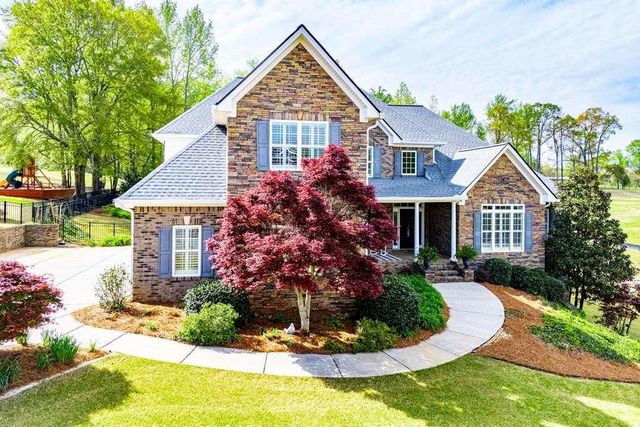 805 Birkdale Boulevard, Carrollton, GA 30116