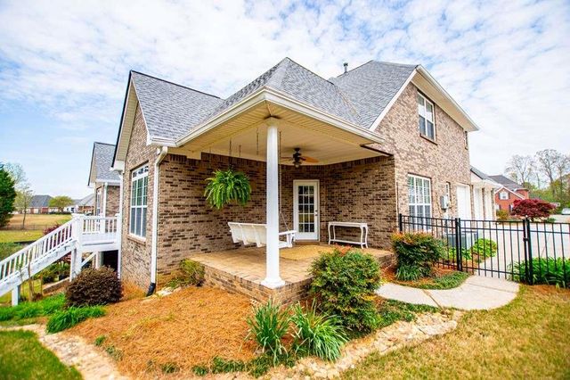 805 Birkdale Boulevard, Carrollton, GA 30116