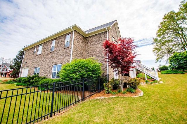 805 Birkdale Boulevard, Carrollton, GA 30116