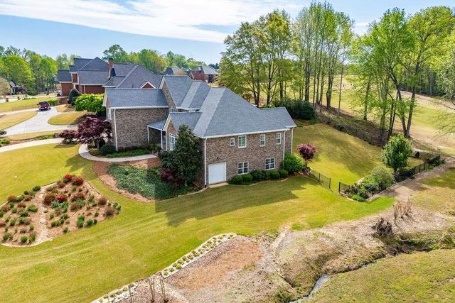 805 Birkdale Boulevard, Carrollton, GA 30116