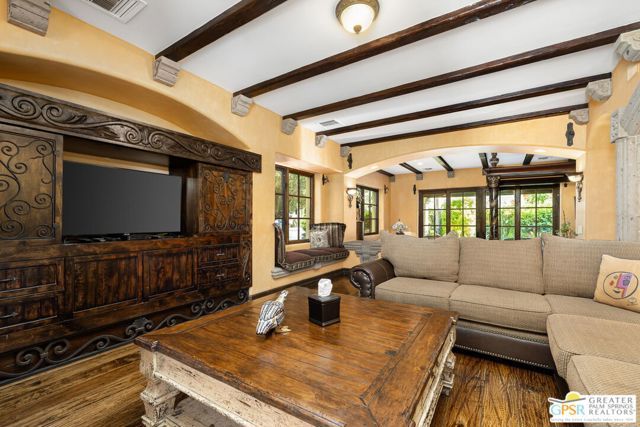 32 Clancy Lane, Rancho Mirage, CA 92270