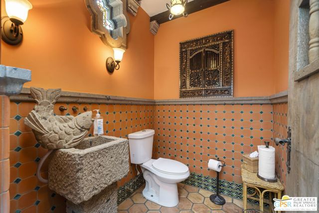 32 Clancy Lane, Rancho Mirage, CA 92270