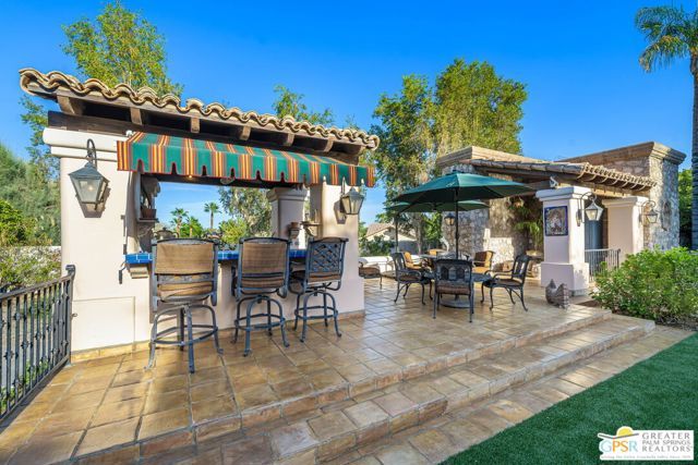 32 Clancy Lane, Rancho Mirage, CA 92270