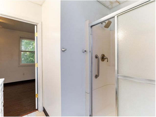 1202 Irwin St, Aliquippa, PA 15001