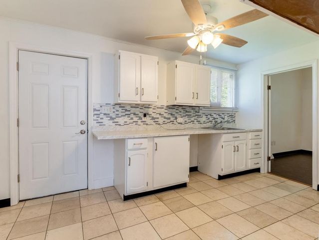 1202 Irwin St, Aliquippa, PA 15001